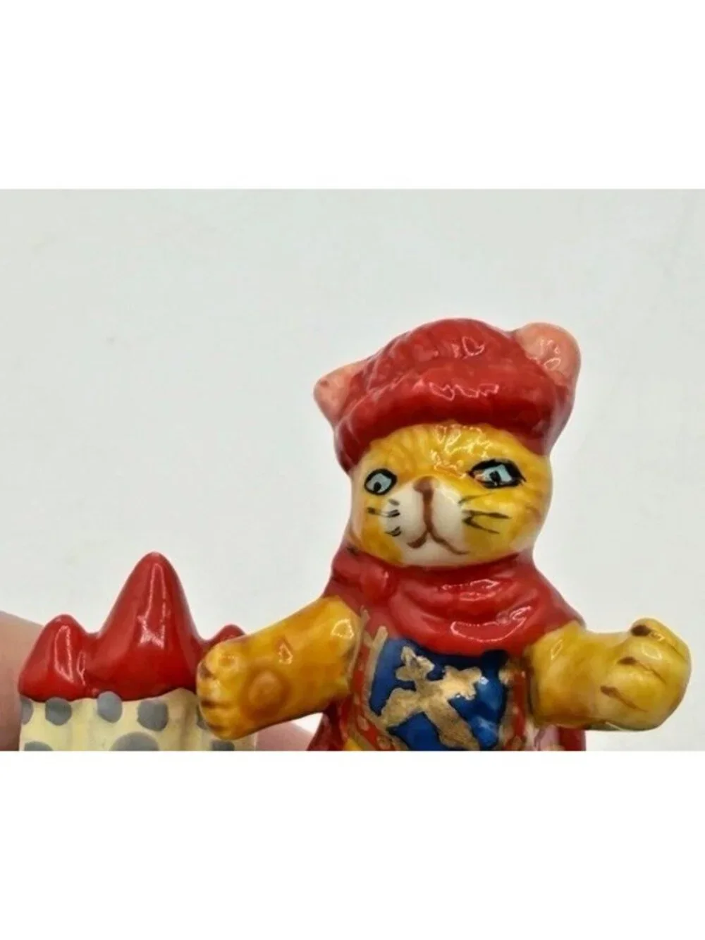 Vintage puss boots